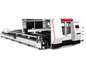 מכונת חיתוך צינור לייזר סיב cnc 1000 w עם מערכת בקרת כיווצים